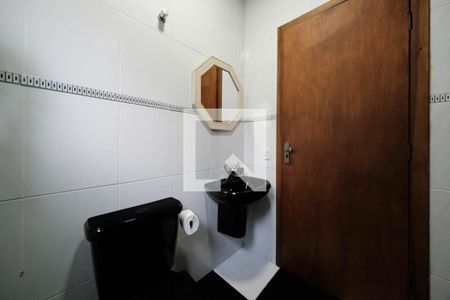 Lavabo de casa à venda com 4 quartos, 180m² em Parque Boturussu, São Paulo