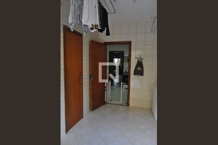 Casa à venda com 184m², 4 quartos e 6 vagasÁrea de Serviço