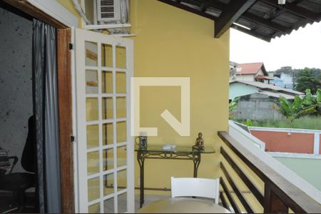 Casa à venda com 184m², 4 quartos e 6 vagasVaranda