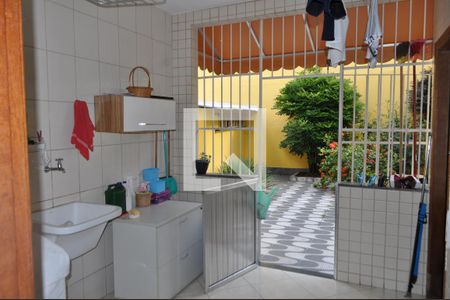 Casa à venda com 184m², 4 quartos e 6 vagasÁrea de Serviço