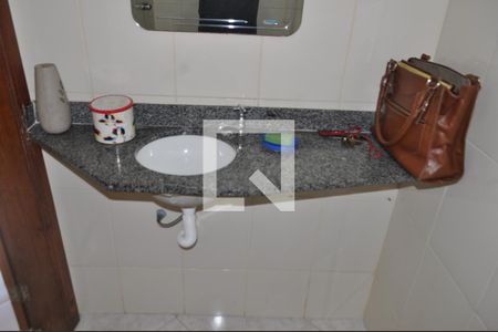 Casa à venda com 184m², 4 quartos e 6 vagasBanheiro de Serviço