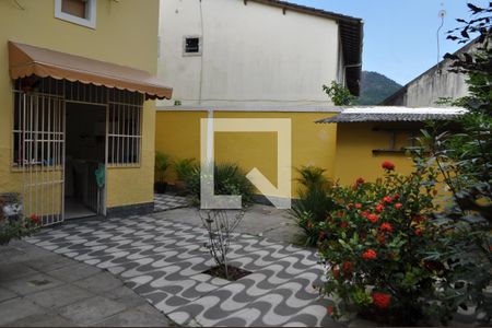 Casa à venda com 184m², 4 quartos e 6 vagasQuintal