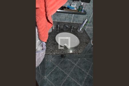 Casa à venda com 184m², 4 quartos e 6 vagasBanheiro da Suíte 2