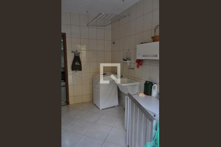 Casa à venda com 184m², 4 quartos e 6 vagasÁrea de Serviço