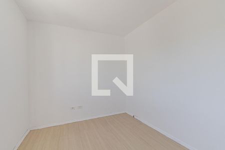 Quarto 2 de apartamento para alugar com 2 quartos, 49m² em Augusta, Curitiba