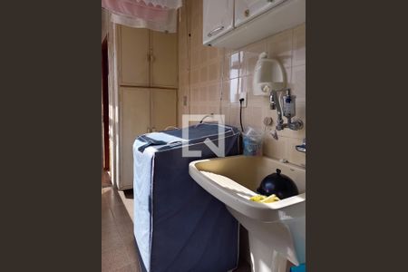 Apartamento à venda com 172m², 3 quartos e 2 vagas Apartamento à venda com 172m², 3 quartos e 2 vagasÁrea de Serviço