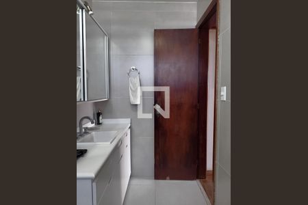 Apartamento à venda com 172m², 3 quartos e 2 vagas Apartamento à venda com 172m², 3 quartos e 2 vagasBanheiro da Suíte 2