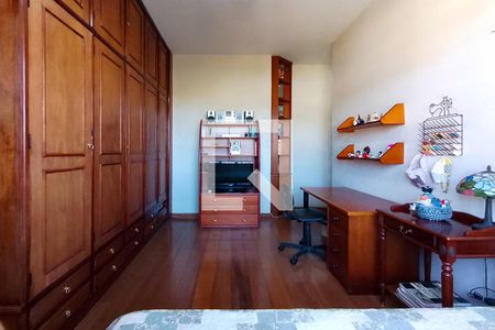 Apartamento à venda com 172m², 3 quartos e 2 vagas Apartamento à venda com 172m², 3 quartos e 2 vagasQuarto Suíte 1