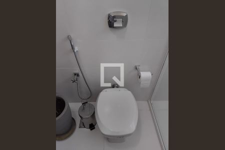 Apartamento à venda com 172m², 3 quartos e 2 vagas Apartamento à venda com 172m², 3 quartos e 2 vagasBanheiro Social