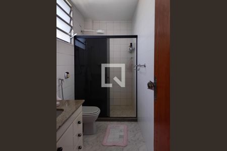 Apartamento à venda com 172m², 3 quartos e 2 vagas Apartamento à venda com 172m², 3 quartos e 2 vagasBanheiro da Suíte 1