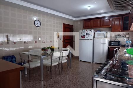 Apartamento à venda com 172m², 3 quartos e 2 vagas Apartamento à venda com 172m², 3 quartos e 2 vagasCozinha