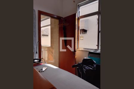 Apartamento à venda com 172m², 3 quartos e 2 vagas Apartamento à venda com 172m², 3 quartos e 2 vagasQuarto de Serviço