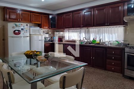 Apartamento à venda com 172m², 3 quartos e 2 vagas Apartamento à venda com 172m², 3 quartos e 2 vagasCozinha