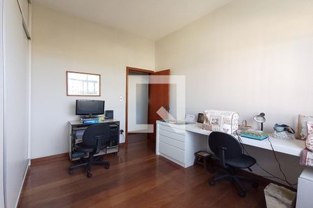 Apartamento à venda com 172m², 3 quartos e 2 vagas Apartamento à venda com 172m², 3 quartos e 2 vagasQuarto 2