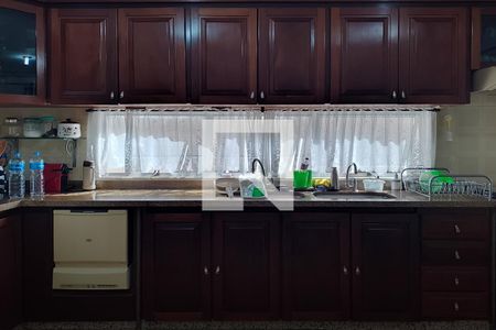 Apartamento à venda com 172m², 3 quartos e 2 vagas Apartamento à venda com 172m², 3 quartos e 2 vagasCozinha