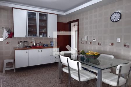 Apartamento à venda com 172m², 3 quartos e 2 vagas Apartamento à venda com 172m², 3 quartos e 2 vagasCozinha