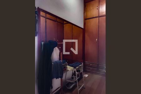 Apartamento à venda com 172m², 3 quartos e 2 vagas Apartamento à venda com 172m², 3 quartos e 2 vagasCloset da suíte 2