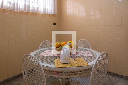 Casa à venda com 336m², 4 quartos e 7 vagas Casa à venda com 336m², 4 quartos e 7 vagasCozinha