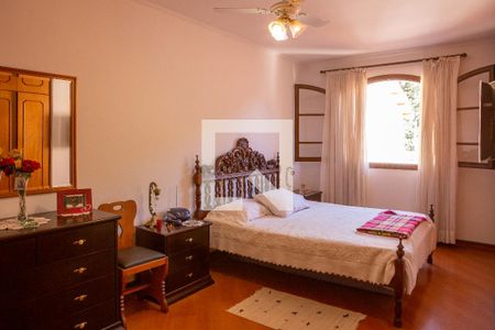 Casa à venda com 336m², 4 quartos e 7 vagas Casa à venda com 336m², 4 quartos e 7 vagasCasa 2 - Suíte