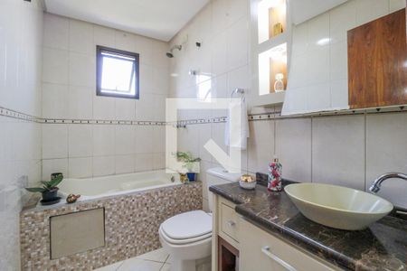 Apartamento à venda com 120m², 3 quartos e 2 vagasBanheiro da Suíte