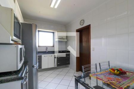 Apartamento à venda com 120m², 3 quartos e 2 vagasCozinha