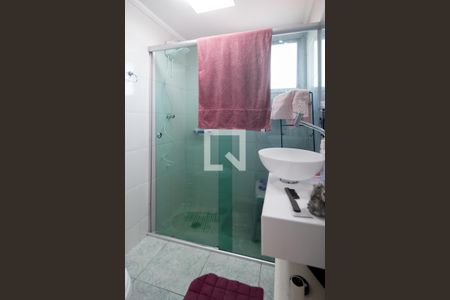 Apartamento à venda com 74m², 2 quartos e 1 vaga Apartamento à venda com 74m², 2 quartos e 1 vagaBanheiro Social