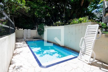 Apartamento à venda com 74m², 2 quartos e 1 vaga Apartamento à venda com 74m², 2 quartos e 1 vagaPiscina