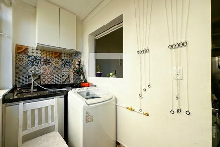 Apartamento à venda com 80m², 2 quartos e 1 vagaÁrea de Serviço