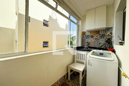 Apartamento à venda com 80m², 2 quartos e 1 vagaÁrea de Serviço