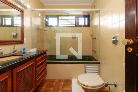 Casa à venda com 476m², 5 quartos e 4 vagas Casa à venda com 476m², 5 quartos e 4 vagasBanheiro 3