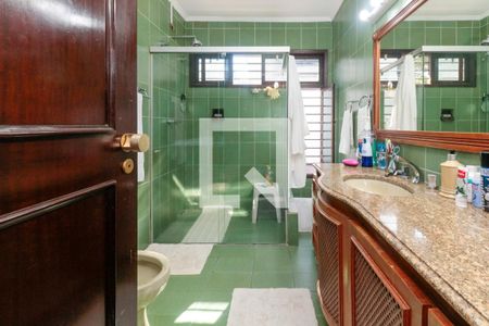 Casa à venda com 476m², 5 quartos e 4 vagas Casa à venda com 476m², 5 quartos e 4 vagasSuíte