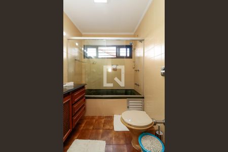 Casa à venda com 476m², 5 quartos e 4 vagas Casa à venda com 476m², 5 quartos e 4 vagasBanheiro 3