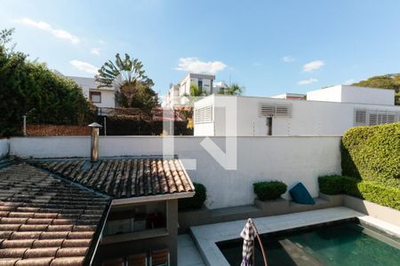Casa à venda com 476m², 5 quartos e 4 vagas Casa à venda com 476m², 5 quartos e 4 vagasQuarto 2