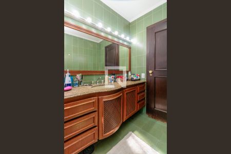 Casa à venda com 476m², 5 quartos e 4 vagas Casa à venda com 476m², 5 quartos e 4 vagasSuíte