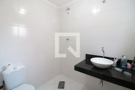 Casa para alugar com 350m², 3 quartos e 2 vagasBanheiro Social
