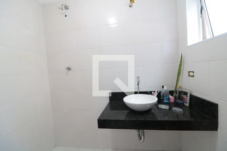 Casa para alugar com 350m², 3 quartos e 2 vagasBanheiro Social