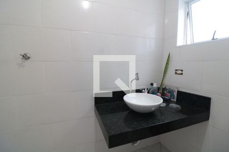 Casa para alugar com 350m², 3 quartos e 2 vagasBanheiro Social