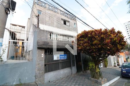 Casa para alugar com 350m², 3 quartos e 2 vagasFachada