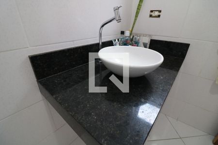 Casa para alugar com 350m², 3 quartos e 2 vagasBanheiro Social