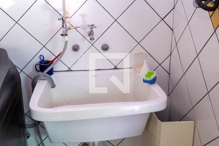 Casa à venda com 331m², 3 quartos e 8 vagas Casa à venda com 331m², 3 quartos e 8 vagasÁrea de Serviço