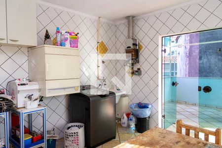 Casa à venda com 331m², 3 quartos e 8 vagas Casa à venda com 331m², 3 quartos e 8 vagasÁrea de Serviço