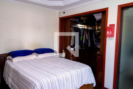 Casa à venda com 331m², 3 quartos e 8 vagas Casa à venda com 331m², 3 quartos e 8 vagasQuarto 1