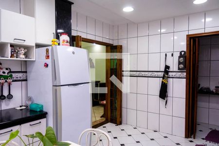 Casa à venda com 331m², 3 quartos e 8 vagas Casa à venda com 331m², 3 quartos e 8 vagasCozinha