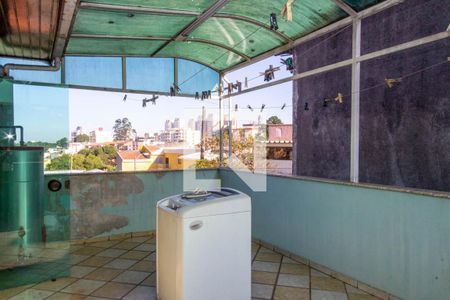 Casa à venda com 331m², 3 quartos e 8 vagas Casa à venda com 331m², 3 quartos e 8 vagasVaranda