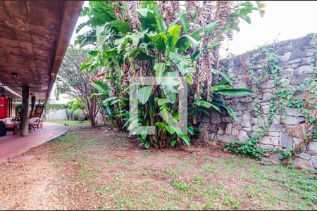 Casa à venda com 331m², 5 quartos e 2 vagas Casa à venda com 331m², 5 quartos e 2 vagasJardim