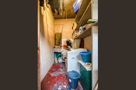 Casa à venda com 331m², 5 quartos e 2 vagas Casa à venda com 331m², 5 quartos e 2 vagasÁrea de Serviço