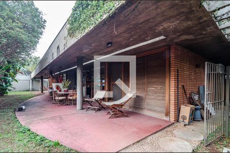 Casa à venda com 331m², 5 quartos e 2 vagas