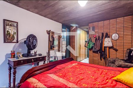 Casa à venda com 331m², 5 quartos e 2 vagas Casa à venda com 331m², 5 quartos e 2 vagasSuíte 1