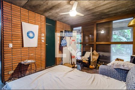 Casa à venda com 331m², 5 quartos e 2 vagas Casa à venda com 331m², 5 quartos e 2 vagasSuíte 3