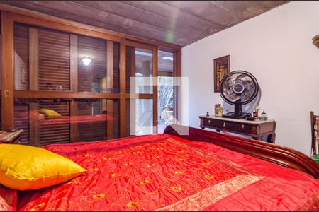 Casa à venda com 331m², 5 quartos e 2 vagas Casa à venda com 331m², 5 quartos e 2 vagasSuíte 1